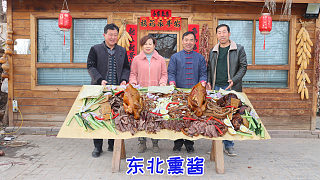 買了一堆鹵貨，食叔拿來(lái)做“東北熏醬”，鹵了大半天，吃著真香