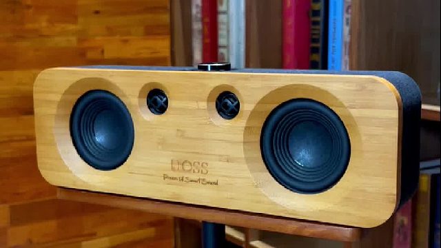 来蹭茶的老伙计们终于不显摆儿子送的进口音箱了