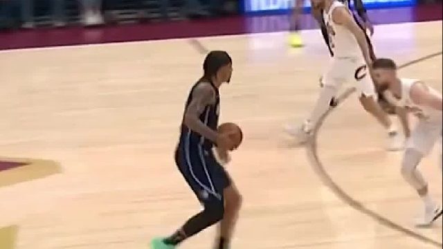 魔术108-103骑士，班凯罗砍24 11，关键中投终结骑士16连胜