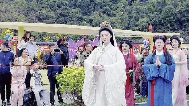 答应我，记得陪着家人来东莞观音山踏青登高，许愿接福