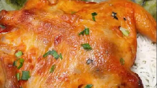 今天吃荷叶饭，大家猜到了吗？