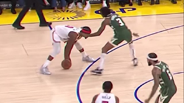 勇士104-93雄鹿，巴特勒砍下24 10助攻，连中高难度进球