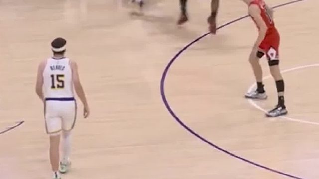 湖人115-146公牛，百分组合合砍51分，提前打卡下班