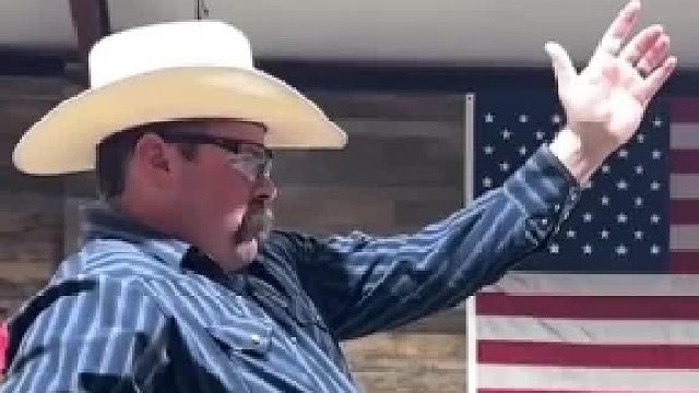 和日本人拔刀对决，谁会胜？