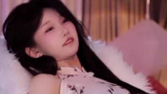 【阿稀稀ovo】是在看喜欢的人吗