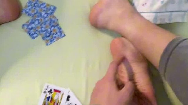 快速比拼挠脚心