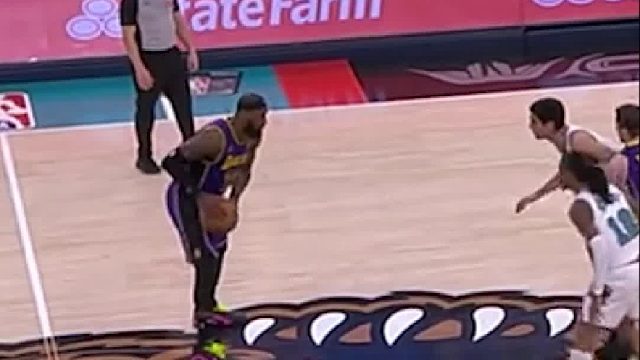 湖人134-127灰熊，里夫斯砍下31分，关键2 1暂列西部第四