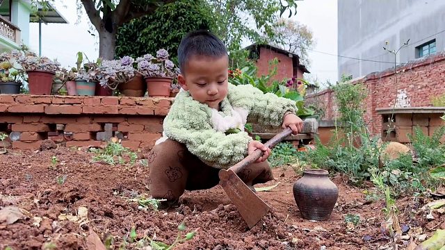 趁爸妈不在家，儿子竟干这种事，做法出人意料！