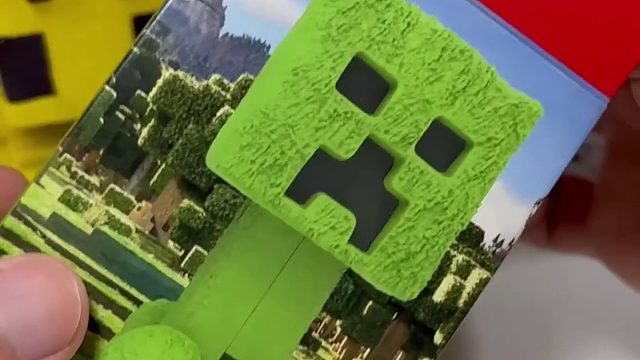 好看玩吗？吃了三天麦当劳得到的！