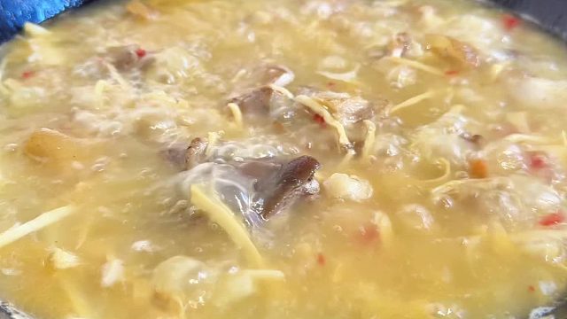 心心念念的酸笋猪蹄