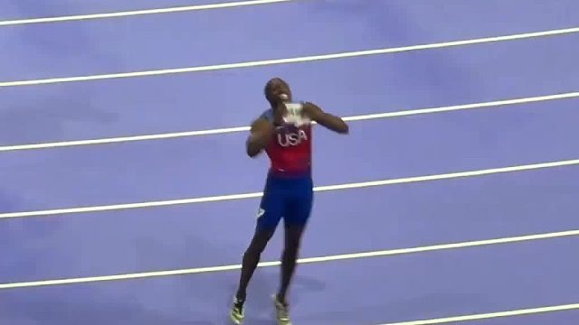 如果你未曾了解过他的故事，你就不会懂得一个以200米为主项的选手，在赢得100米金牌后的辛酸