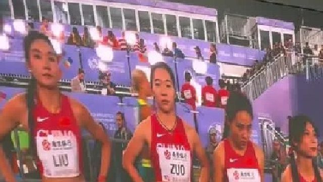 南京室内世锦赛女子4×400m：中国女队