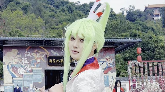 在下，东方芜穹；东莞观音山体验飞天威亚，心动不已，满心欢喜