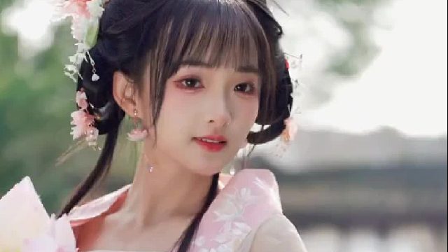 让大帅哥远处隔空喊