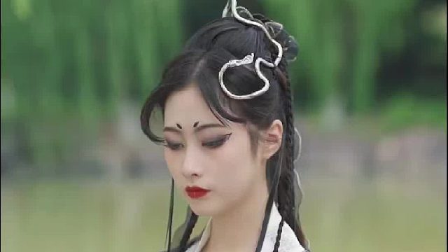 黑化的女侠风  非常飒