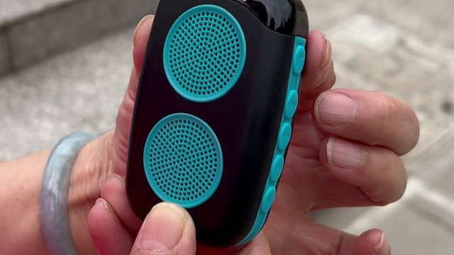 每一次出门运动都能记步还能边走边听收音机