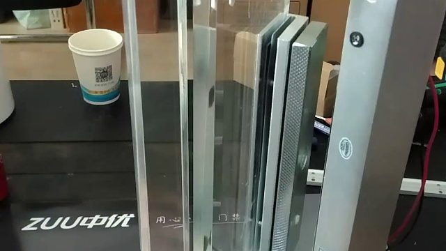 U型和L型的配合，门禁锁支架都可以怎么用？什么情况下需要使用电磁锁支架？