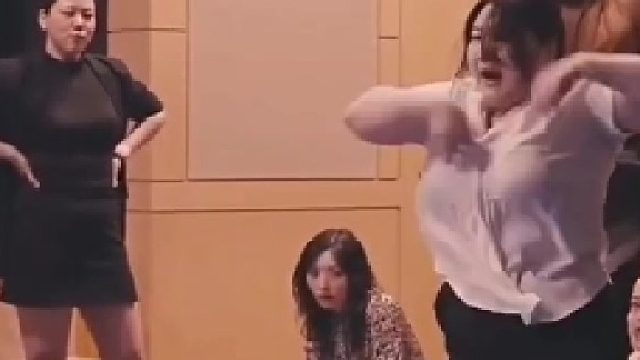 帅，好灵活，镜头差点跟不上