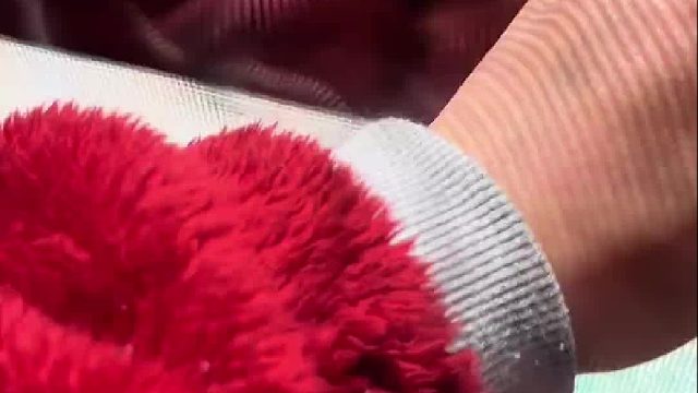 赶紧让叔叔来带走了，这可太刑了！