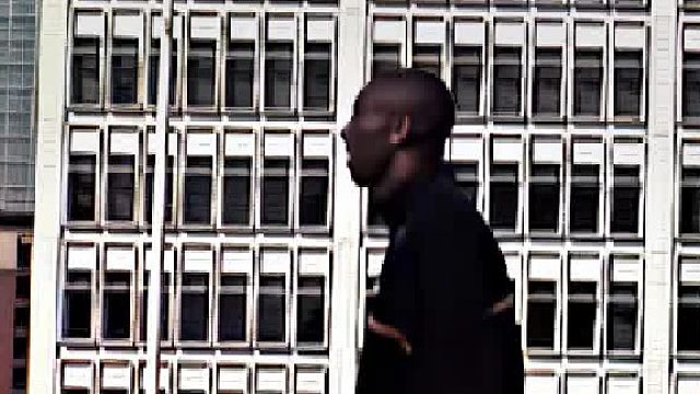 甲亢哥超越科比完成跳车挑战