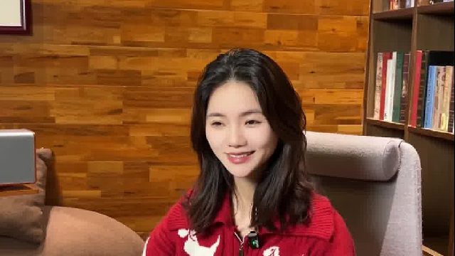 空灵的音效像是揉碎了千年月光，在耳畔凝成流淌的银溪