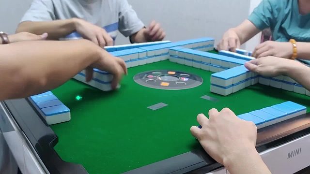 长春麻将实战牌局分享_野？还是不野？是个问题