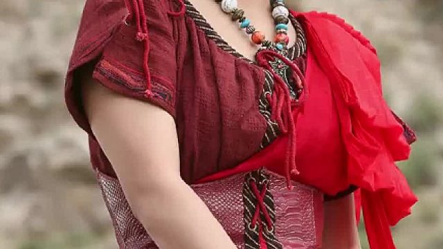 被狼养大的孩子是不幸的，难道就不配拥有爱情吗？