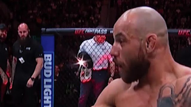 席尔瓦绝对是羽量级技术含量超高的选手