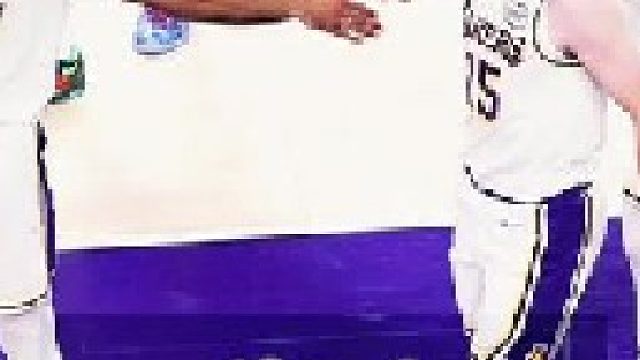 首战爆雷！攻防两端全部塌方成今年首支丢掉主场优势的球队！NBA季后赛首轮G1湖人不敌森林狼！