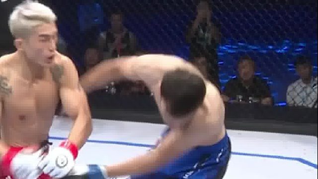 龙三格斗环球拳王巡回赛·广州站奥里夫VS李云峰