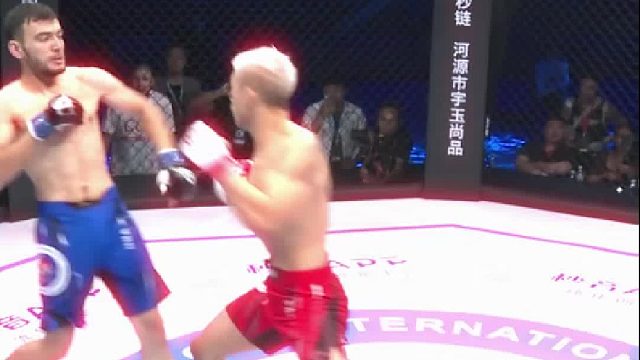 龙三格斗环球拳王巡回赛·广州站奥里夫VS李云峰