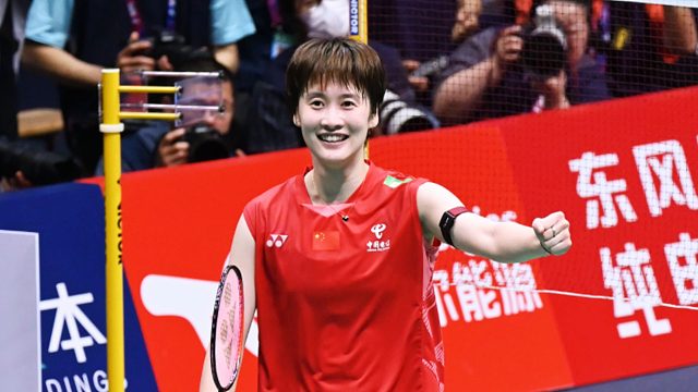 太燃了！陈雨菲疯狂逆袭山口茜，苏迪曼杯最不可思议的一球诞生了