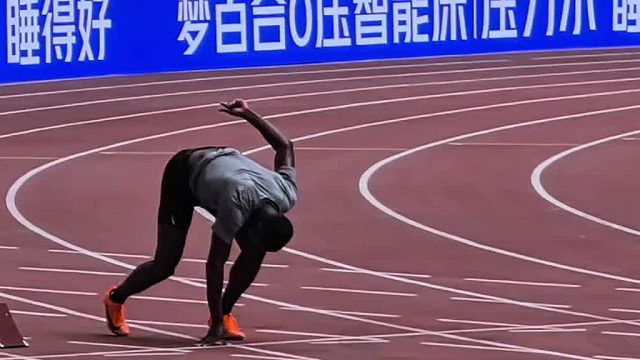 近距离欣赏，现役起跑第一人的弹射起步