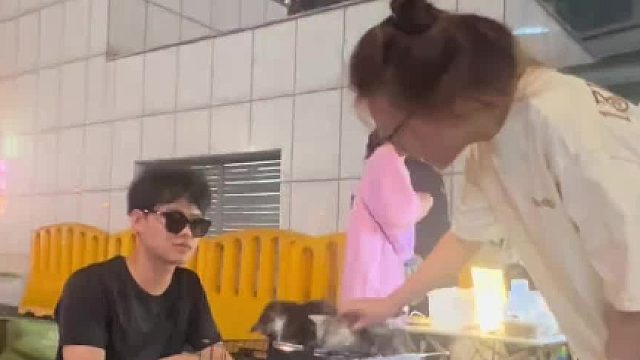 盲人卖猫 有点意思