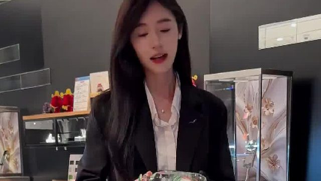 5万一部的手机长什么样？