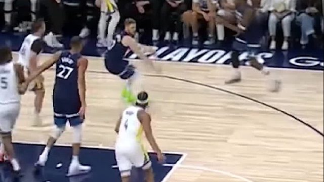 森林狼117-93勇士，爱德华兹上半场被踩脚，下半场王者归来砍20 9