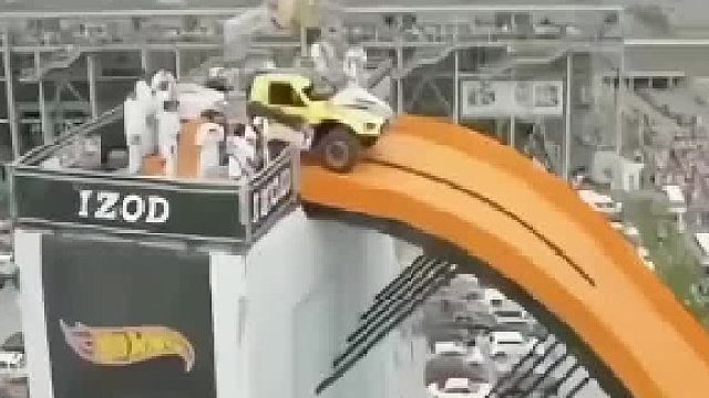 让汽车飞一会吧