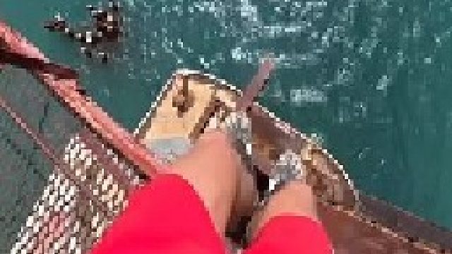 “生命不应该在沉默中腐朽，应该在激情中燃烧”