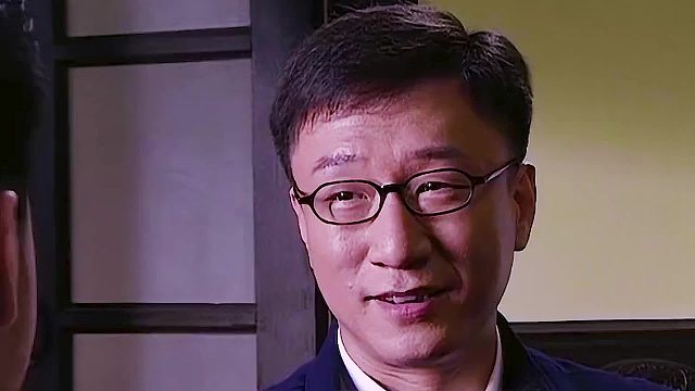 翠萍偶遇老乡 身份被拆穿 余则成设法补救