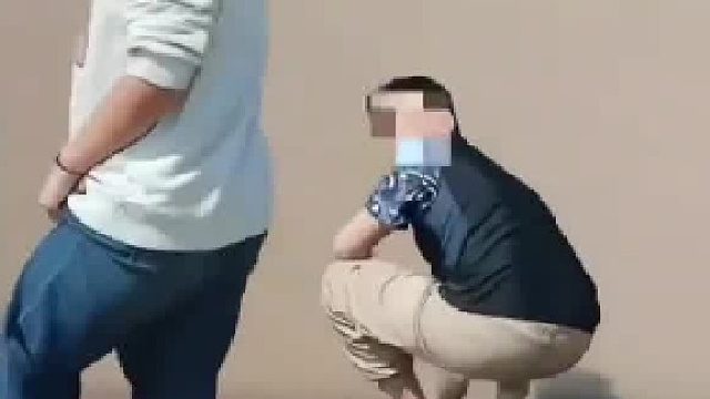 小伙黄河边玩耍，被男子紧急叫回，老话说“大海没有底，黄河没有边”