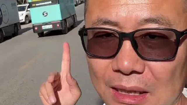 无人驾驶，真搞笑