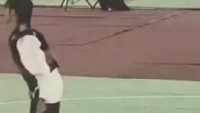 自由散打赛场惊险一刻，这是有多大的仇呀！