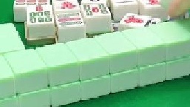 素鸡麻将 四川麻将：这都跑脱了两家。合川有不有一起玩的小伙伴