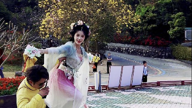 答应我，端午节假期带上心爱的她，来东莞观音山体验天外飞仙，您就知道有多美！