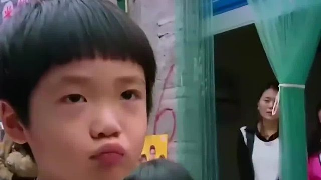 在节目上都敢相互掐架，可见这小孩被宠得有多坏