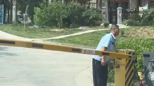 这工作应该挺累的吧 