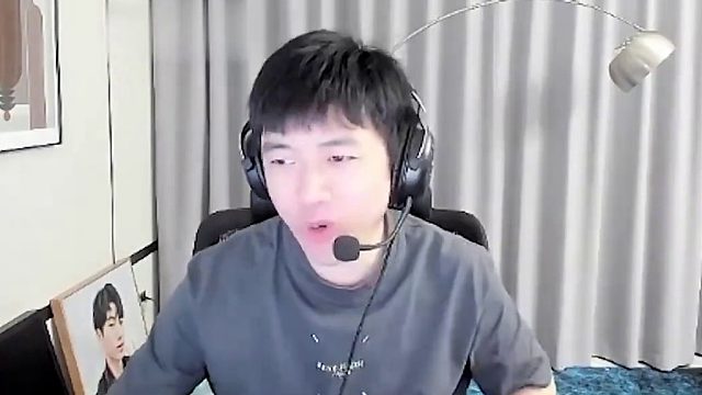 新一：老头杯不参加了，这几届有谁吃到白流量啊？