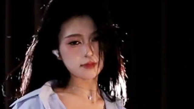 【龙城、任盈盈【七月】爱上我这样的人 是你的命