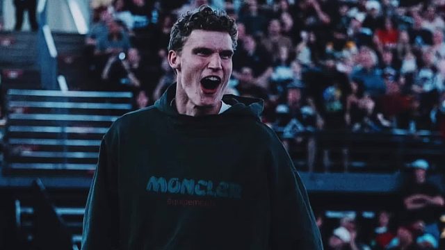 出道至今八年的马尔卡宁至今还没有打过季后赛！ 对于马尔卡宁来说或许爵士也不是他最终的归宿！