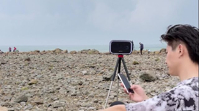 买前怕踩坑？实测户外防水防摔露营蓝牙音箱，还送支架